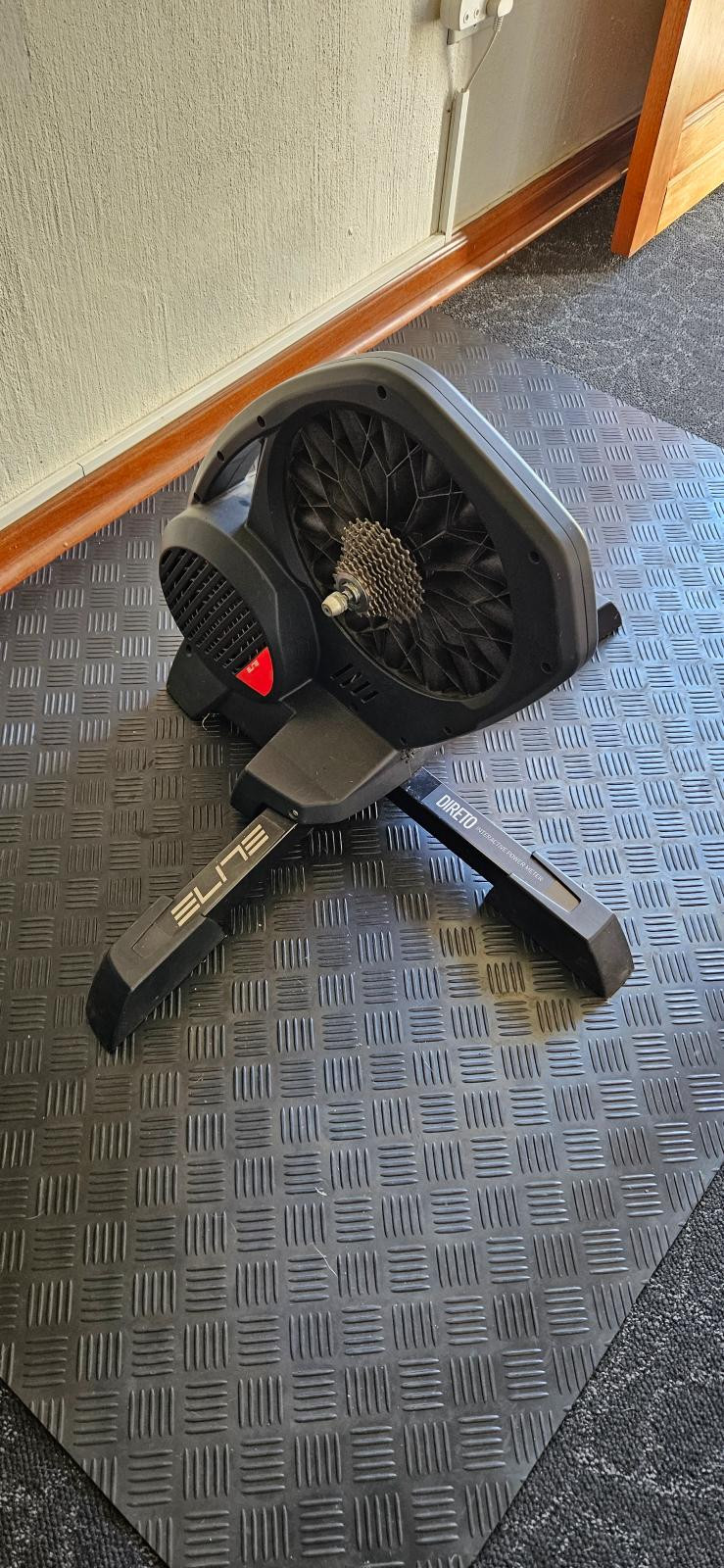 Elite Direto indoor trainer | Indoor Trainers & Accessories | Bike Hub