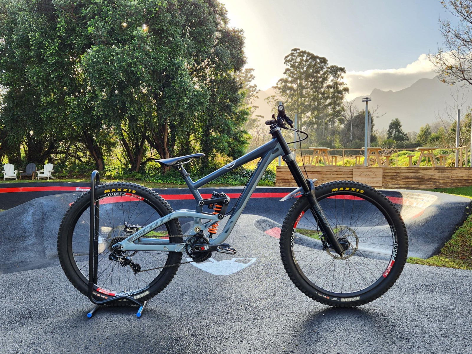 Scott Gambler 720 | Downhill Bikes | Bike Hub