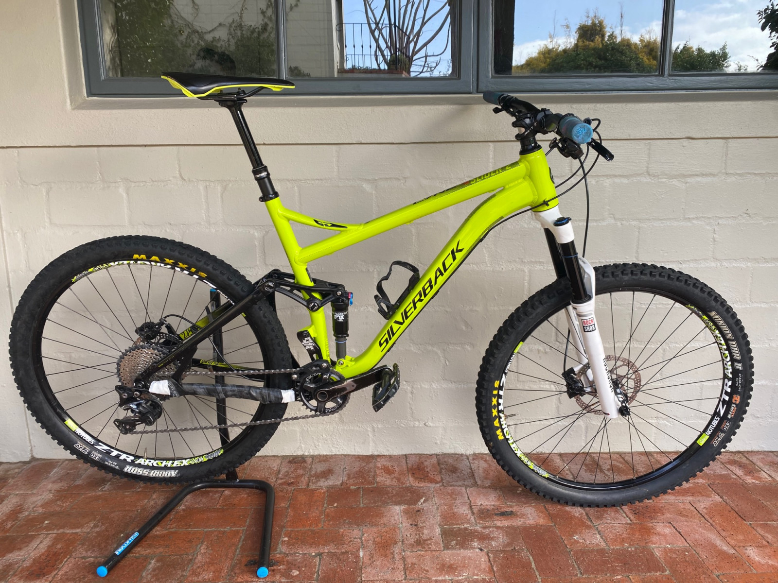 Silverback slider 2 large Dual Suspension Mountain Bikes Bike Hub