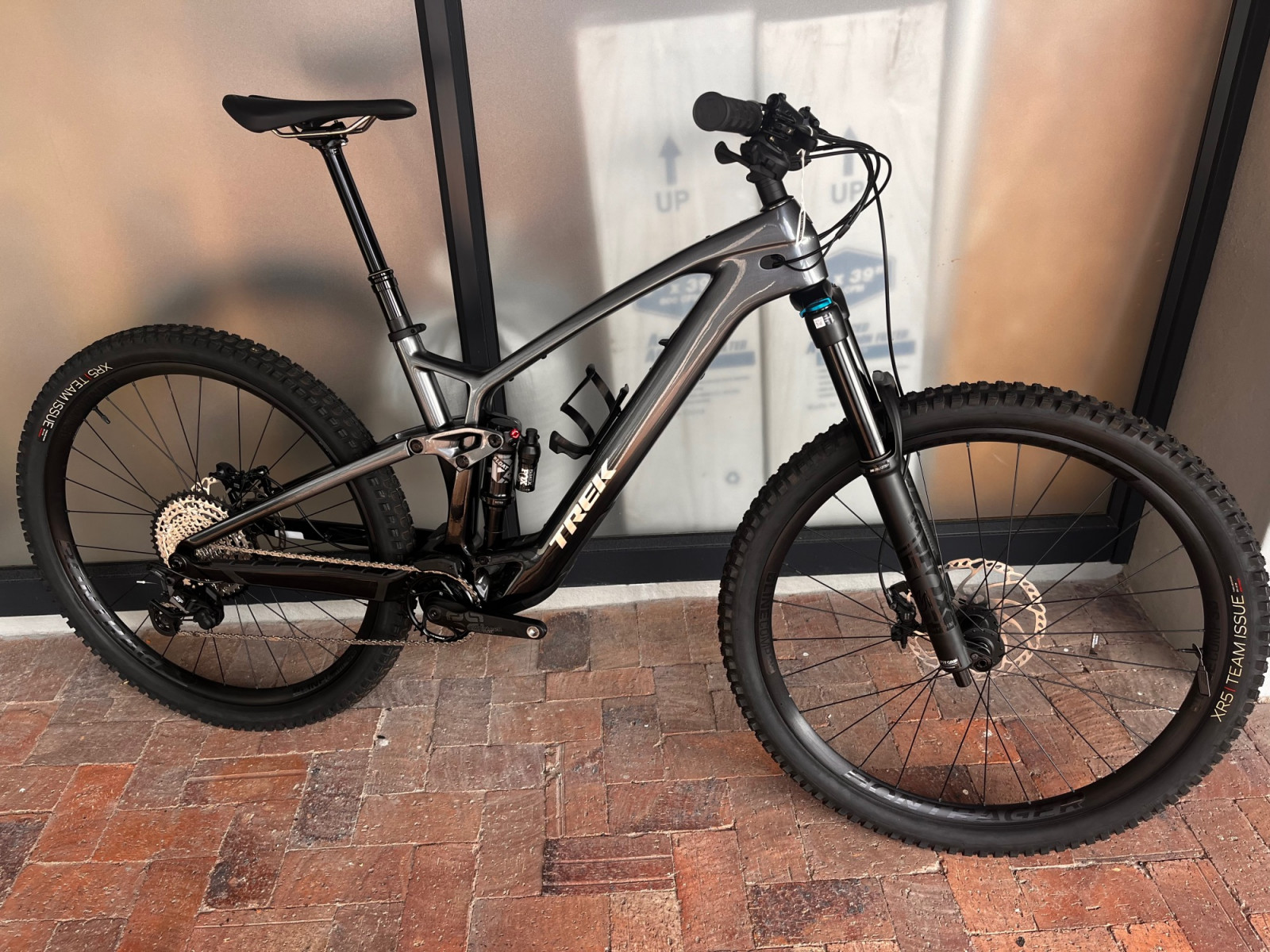 BRAND NEW - Trek Fuel EXE 9.7 | Dual Suspension Mountain E-Bikes