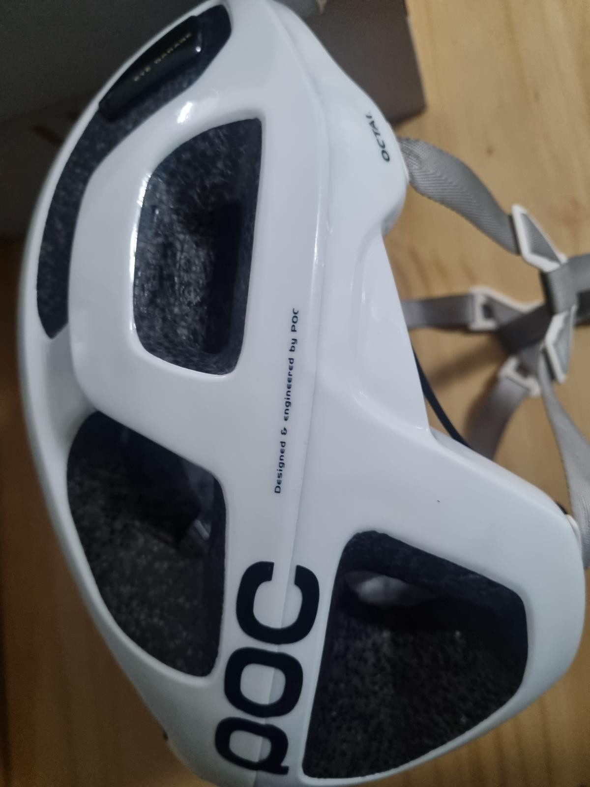Poc octal Meduim Helmets Bike Hub
