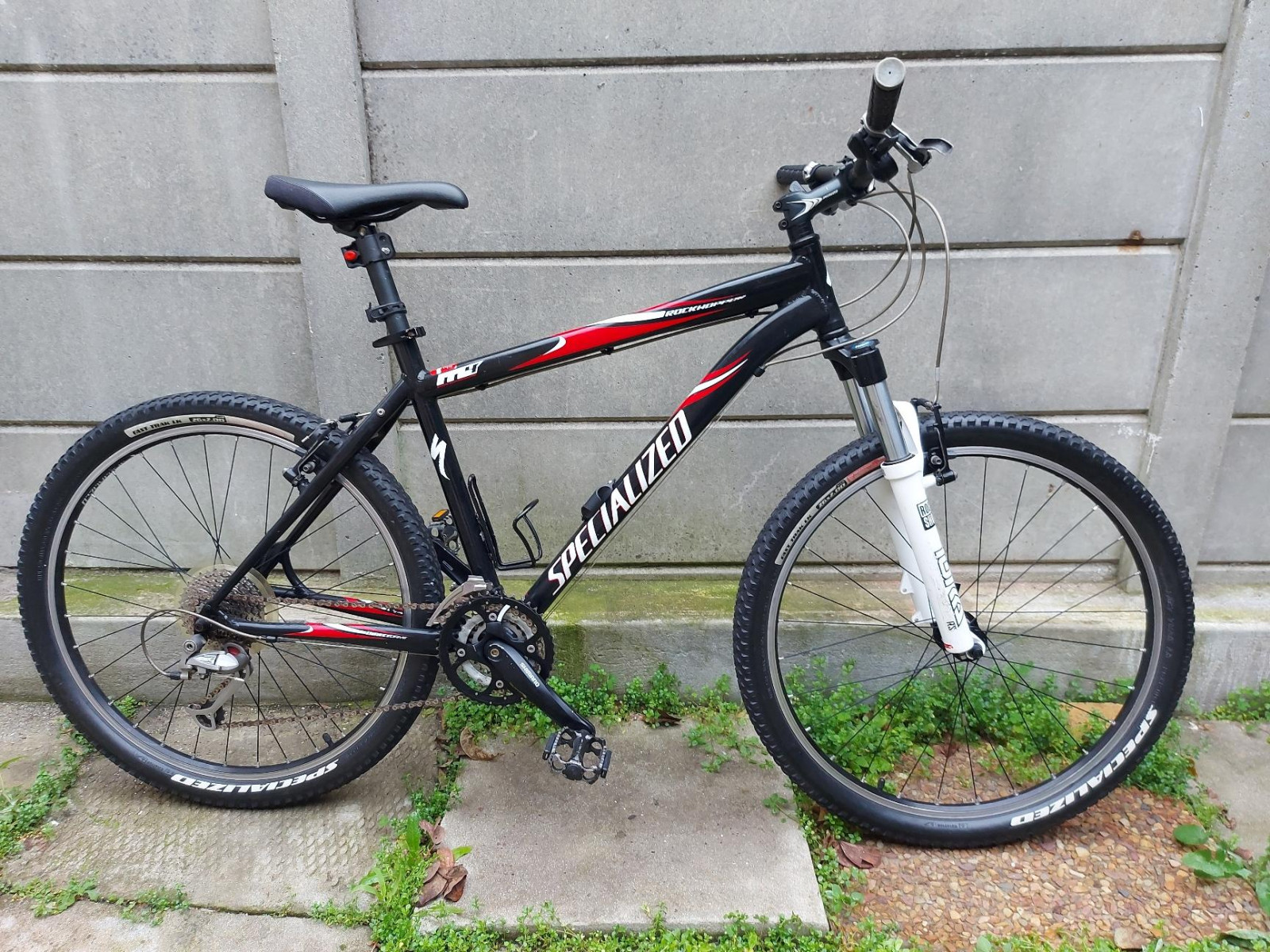 Specialized Rockhopper - Large Frame - 26" rim | Bike Hub
