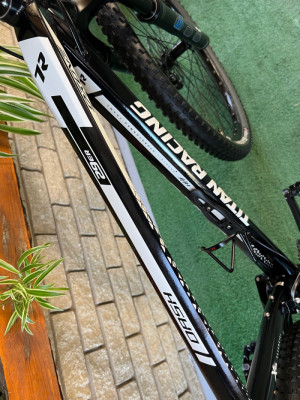 29ER MEDIUM TITAN DRONE DASH MTB AIR FORK Hardtail Mountain