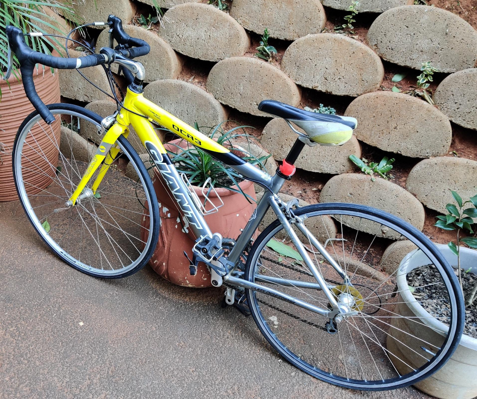 Giant OCR 3 Road Bike | Road Bikes | Bike Hub