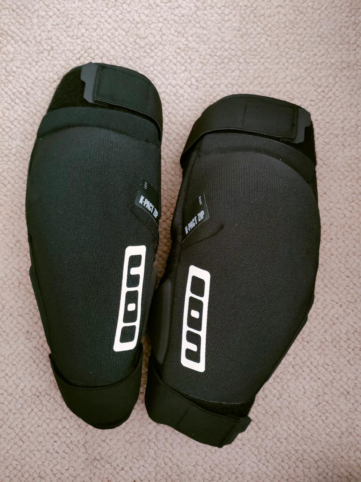 Ion Kpact zip knee guards Large, small and xs Protective Gear Bike Hub