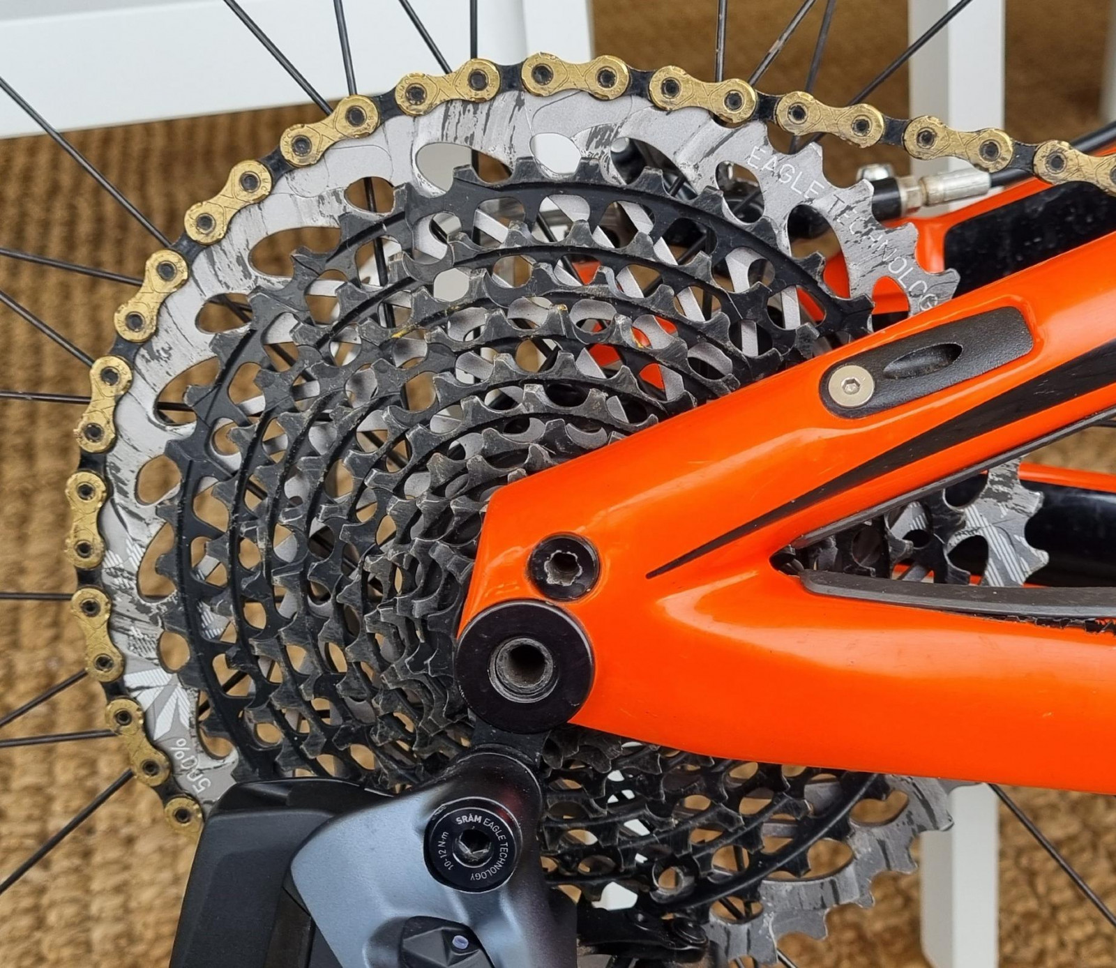 Sram EAGLE X01 Cassette XG1295 Low mileage Bike Hub