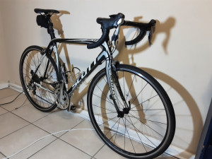 2011 Scott Addict R3 | Road Bikes | Bike Hub