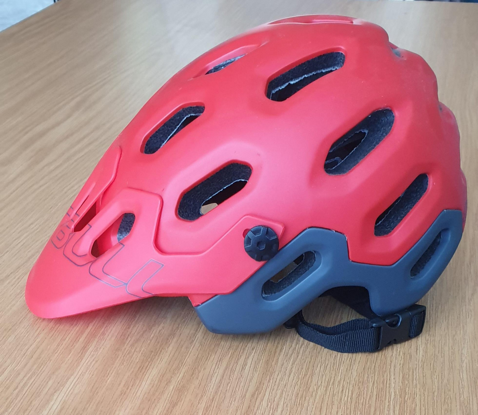 Mountain bike helmet (54 58cm) Bike Hub