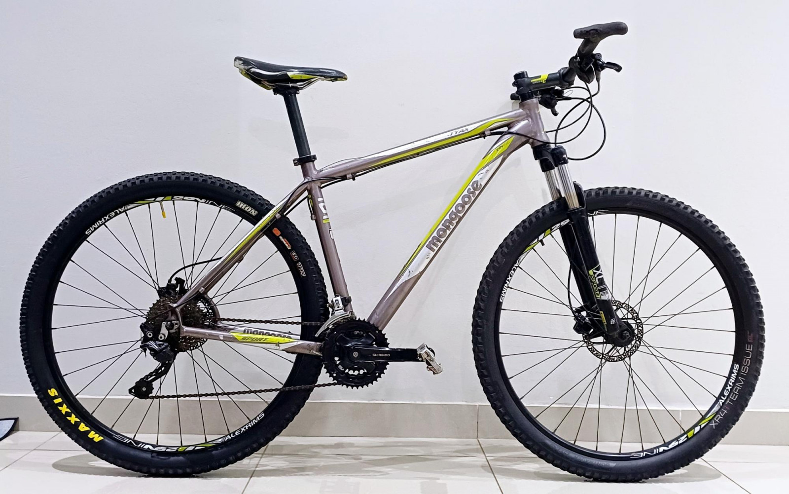 Disc Brakes Mongoose Tyax 2021 Mongoose Tyax 29