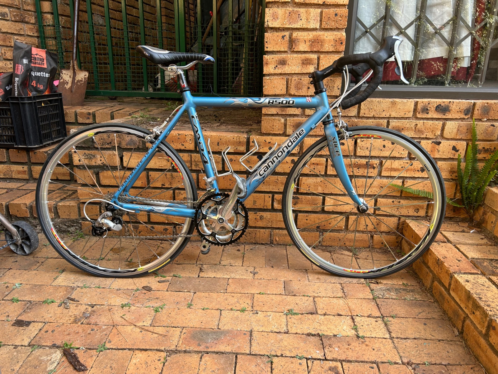 Cannondale R500 Road Bikes Bike Hub - Main Image