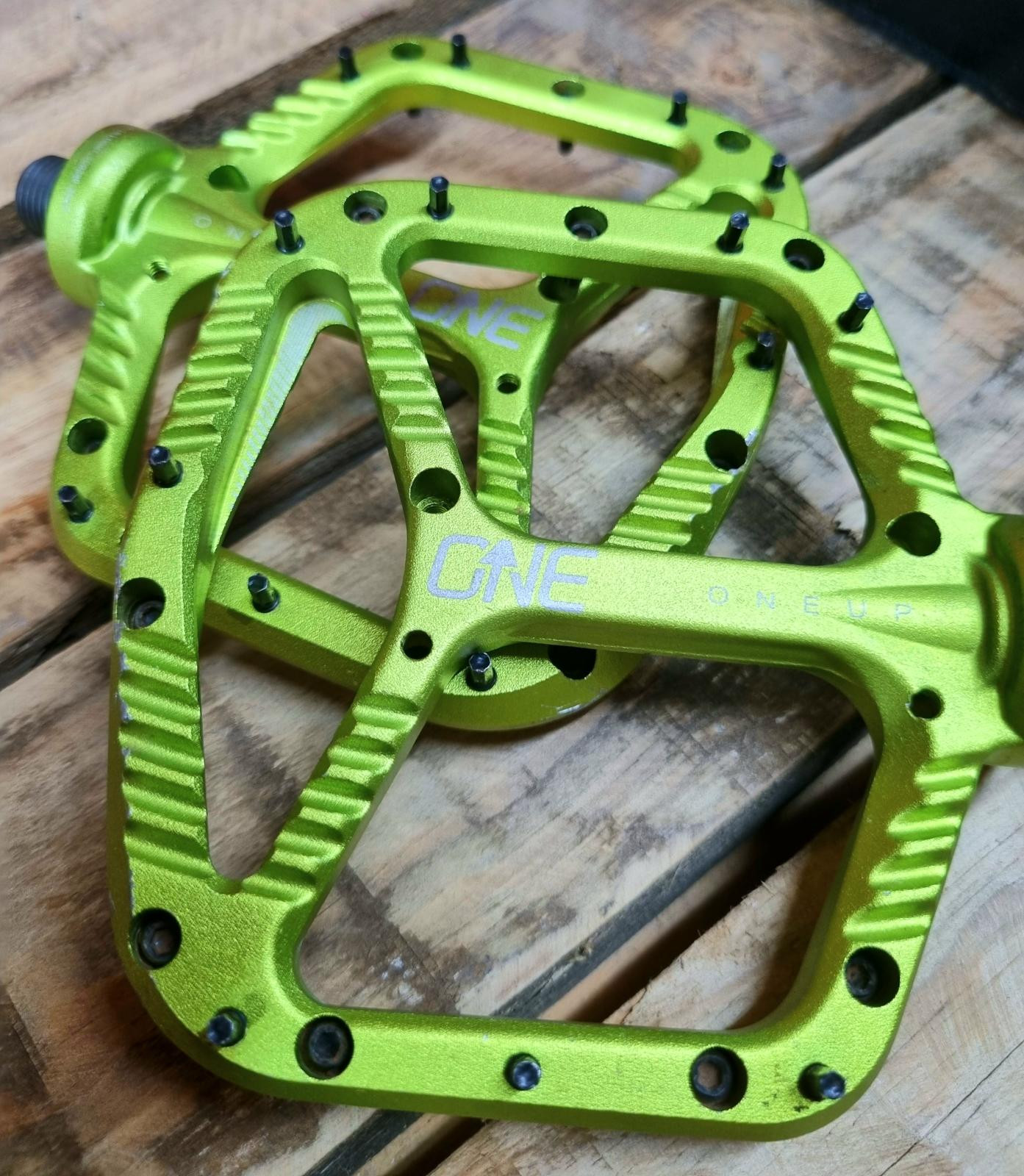 One Up Flat Pedals Bike Hub
