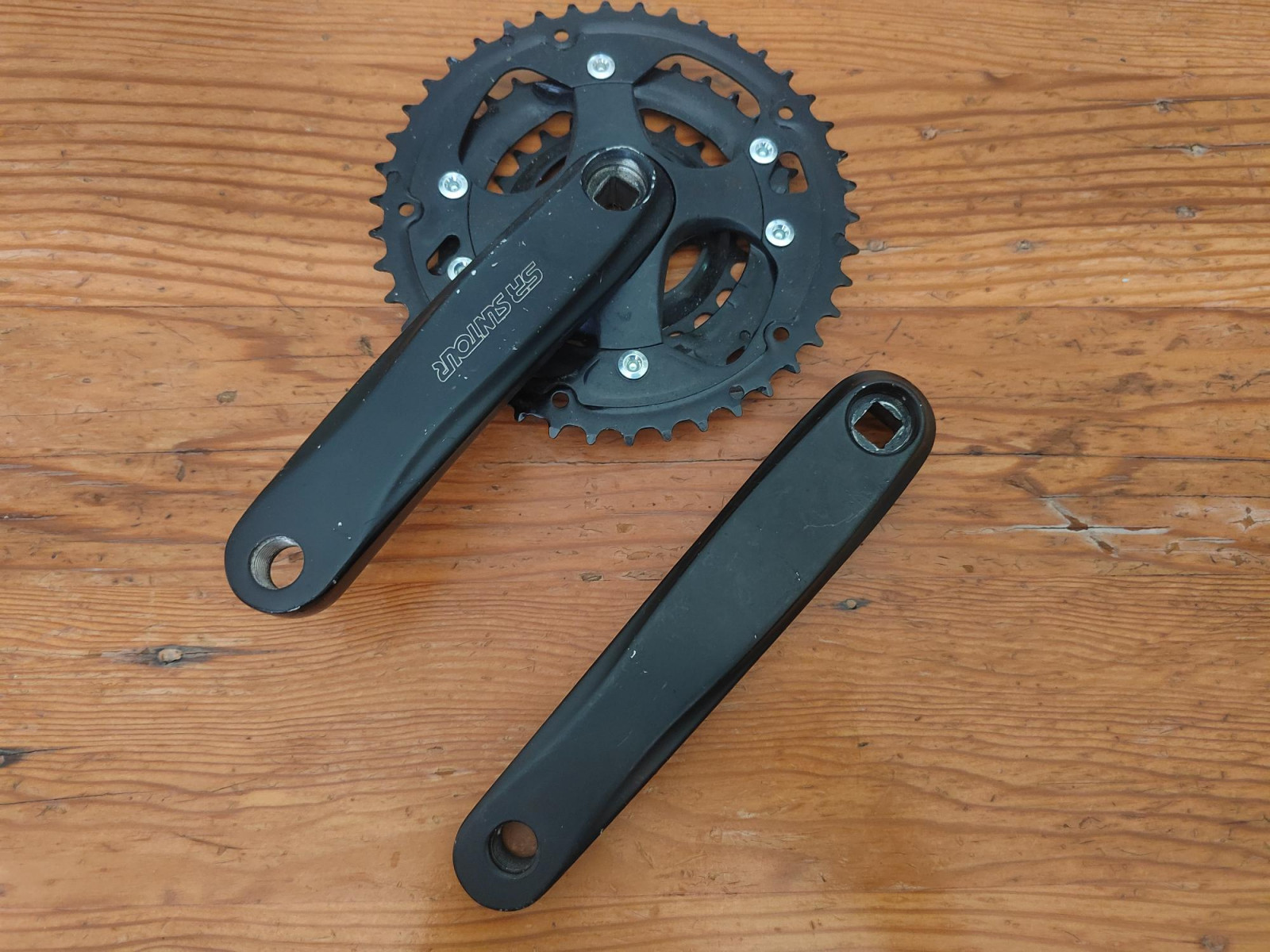 SR Suntour MTB Crankset Cranksets Bike Hub