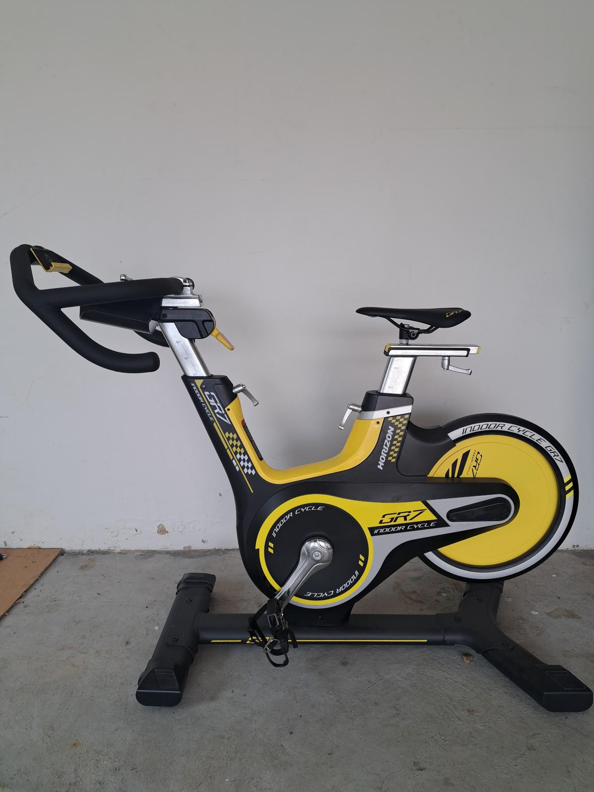 INDOOR CYCLE BIKE - HORIZON GR7 | Indoor Trainers
