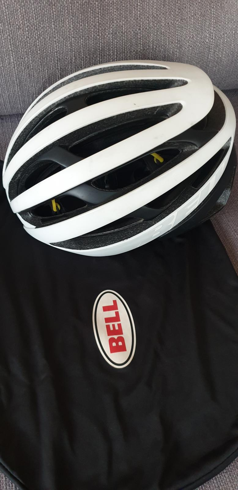Bell ZEPHYR Helmets Bike Hub