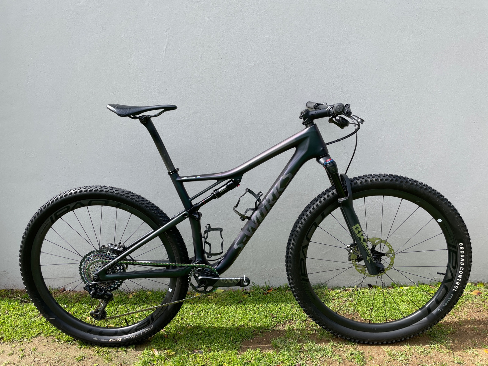 Specialized SWorks Epic Large Dual Suspension Mountain Bikes Bike Hub