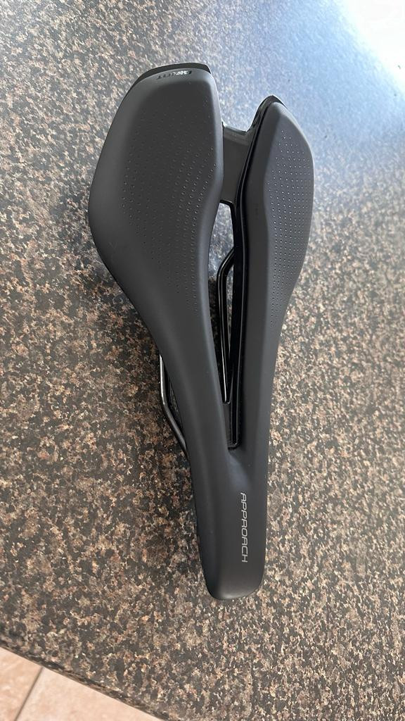 Giant Bicycles Saddle Giant Approach Giant Liv Approach SL Saddle