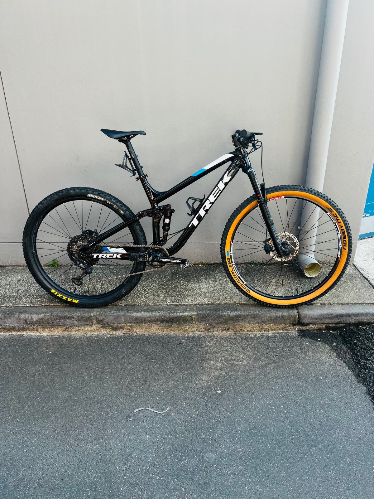 Trek Fuel EX 5 1x12 Dual Suspension Mountain Bikes Bike Hub