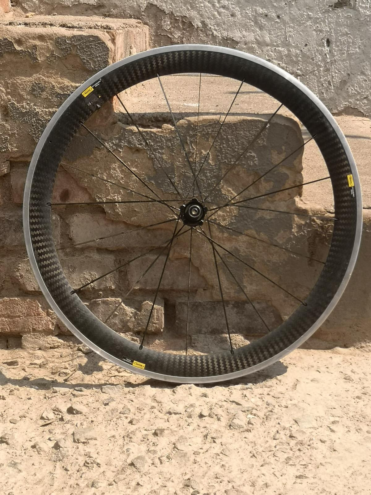 Wheels and tyres | Road Bike Rims | Bike Hub