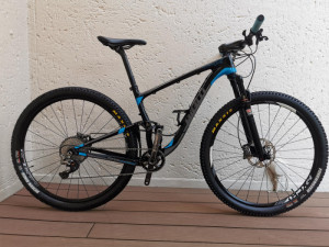 2017 Giant Anthem X Advanced Dual Suspension Mountain Bikes