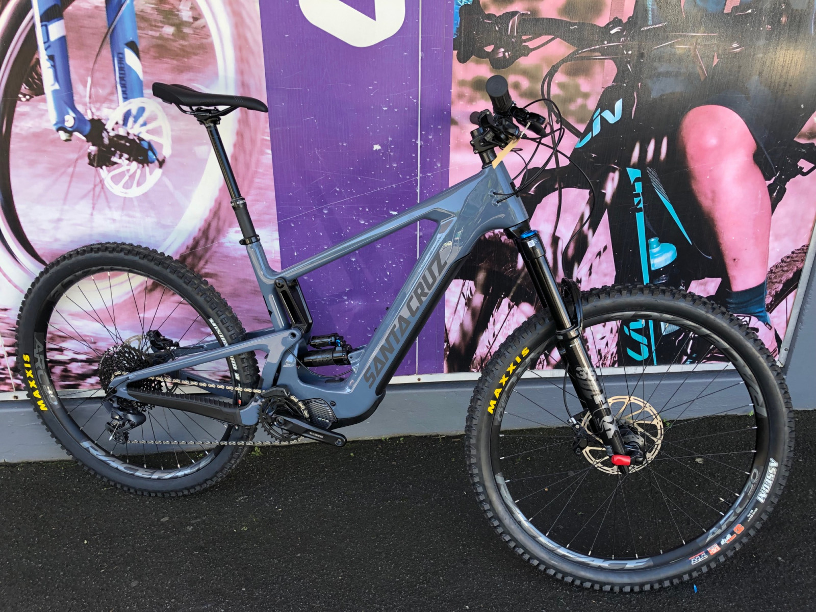 SALE!!! Santa Cruz 2023 Heckler C L Dual Suspension Mountain EBikes