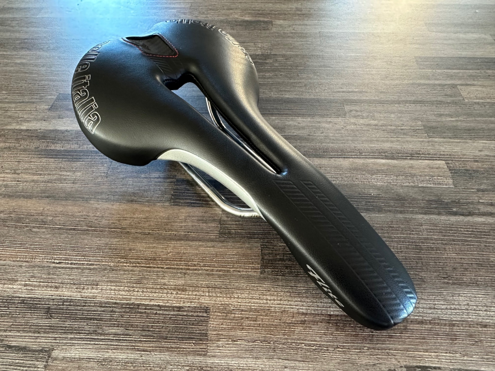 Selle Italia Flite 207g – Selle Cuir Noir Vélo Route Occasion