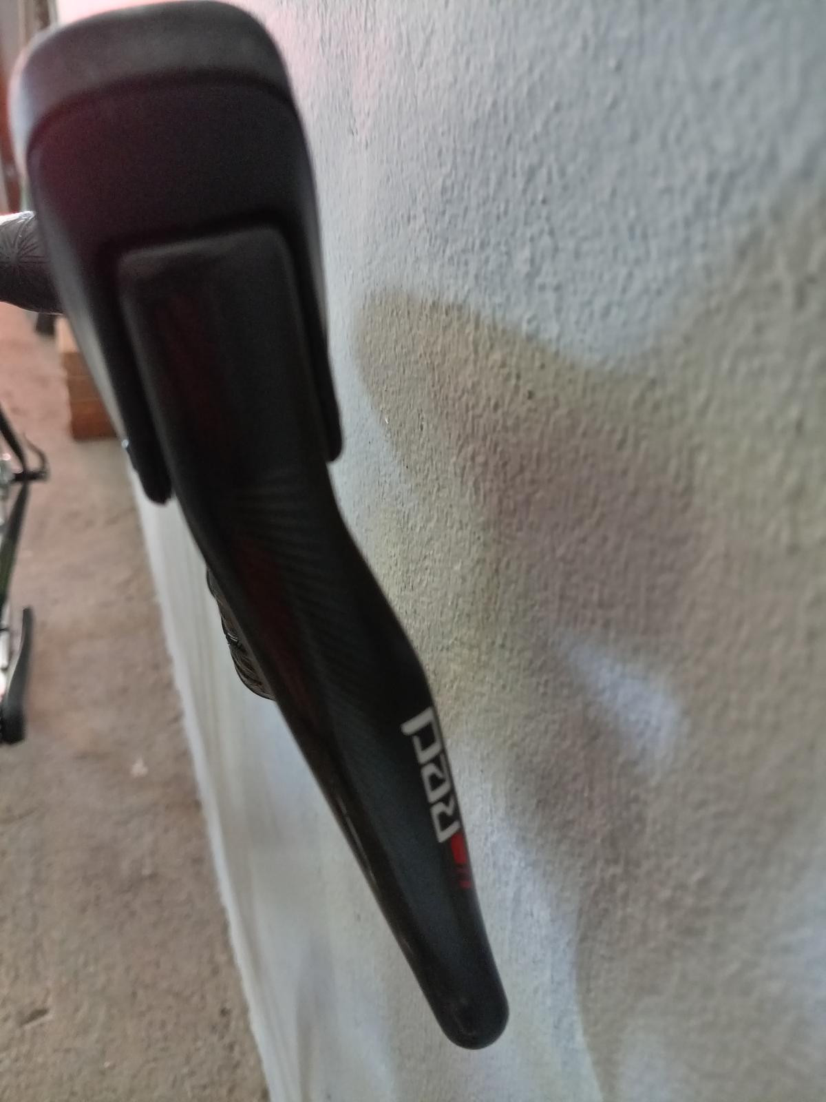 Sram RED E-Tap | Complete Groupsets | Bike Hub