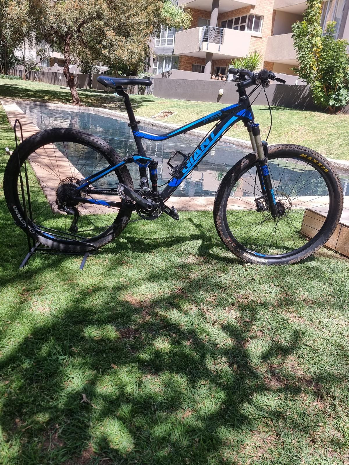 GIANT Stance Dual suspension Dual Suspension Mountain Bikes Bike Hub