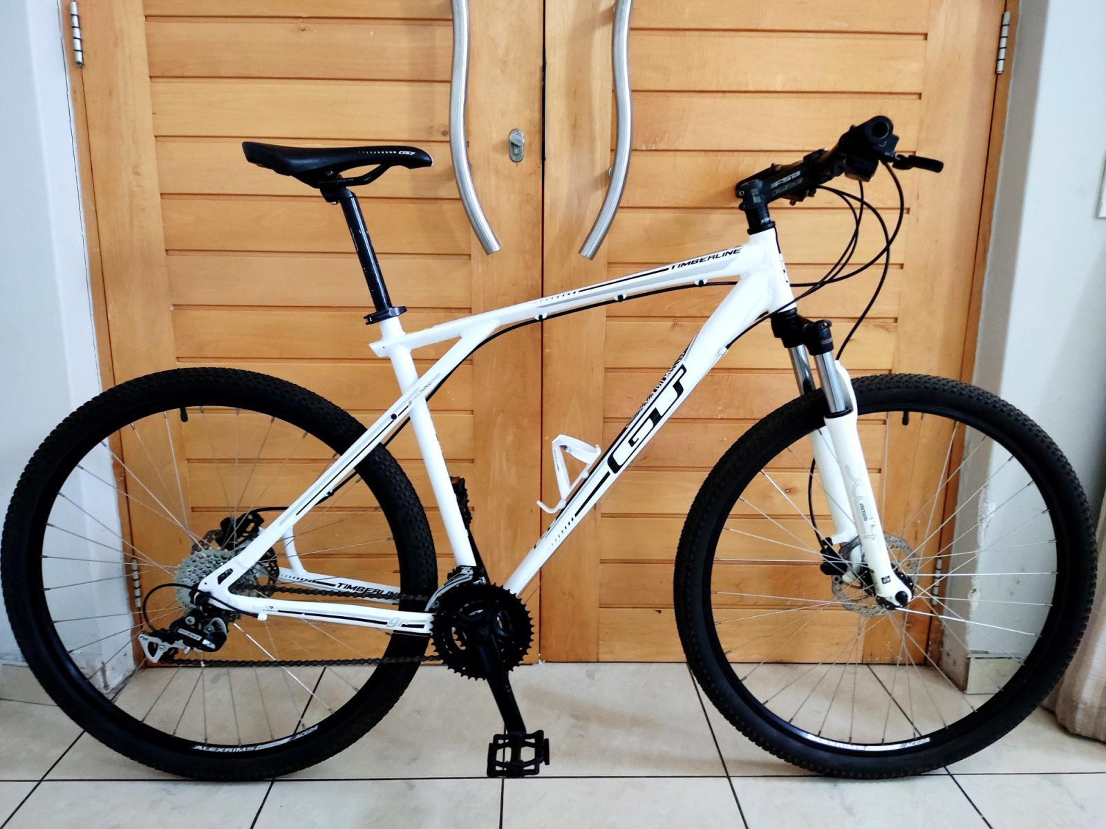 GT Timberline 29er XL Frame Hardtail Mountain Bikes Bike Hub