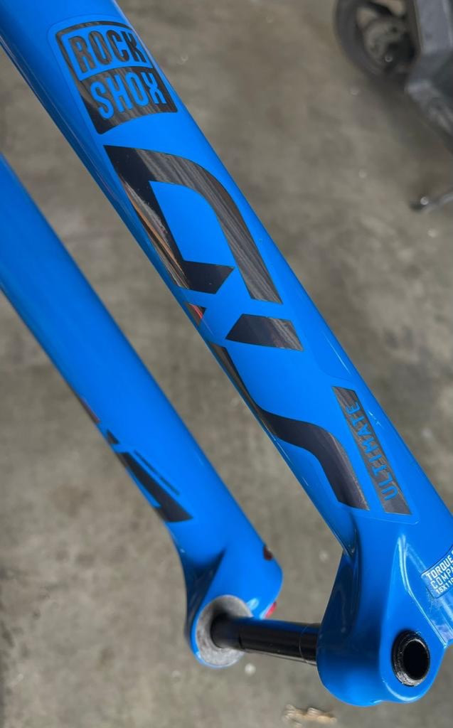 Rockshox SID Ultimate Carbon Mountain Bike Forks Bike Hub