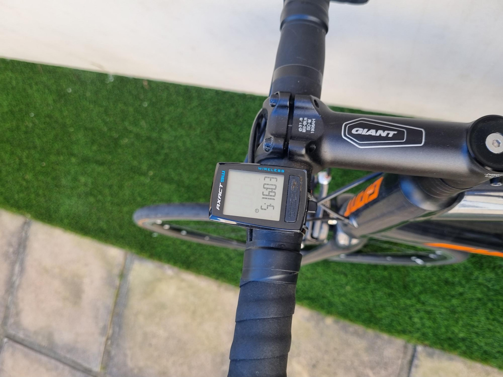 Giant Contend 2022 Road Bikes Bike Hub