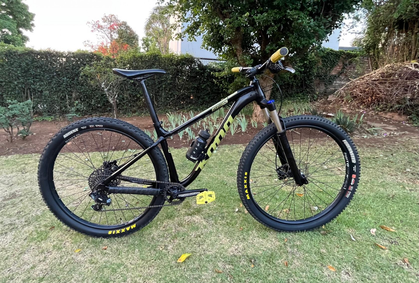 Kona Honzo Hardtail Mountain Bikes Bike Hub - Main Image