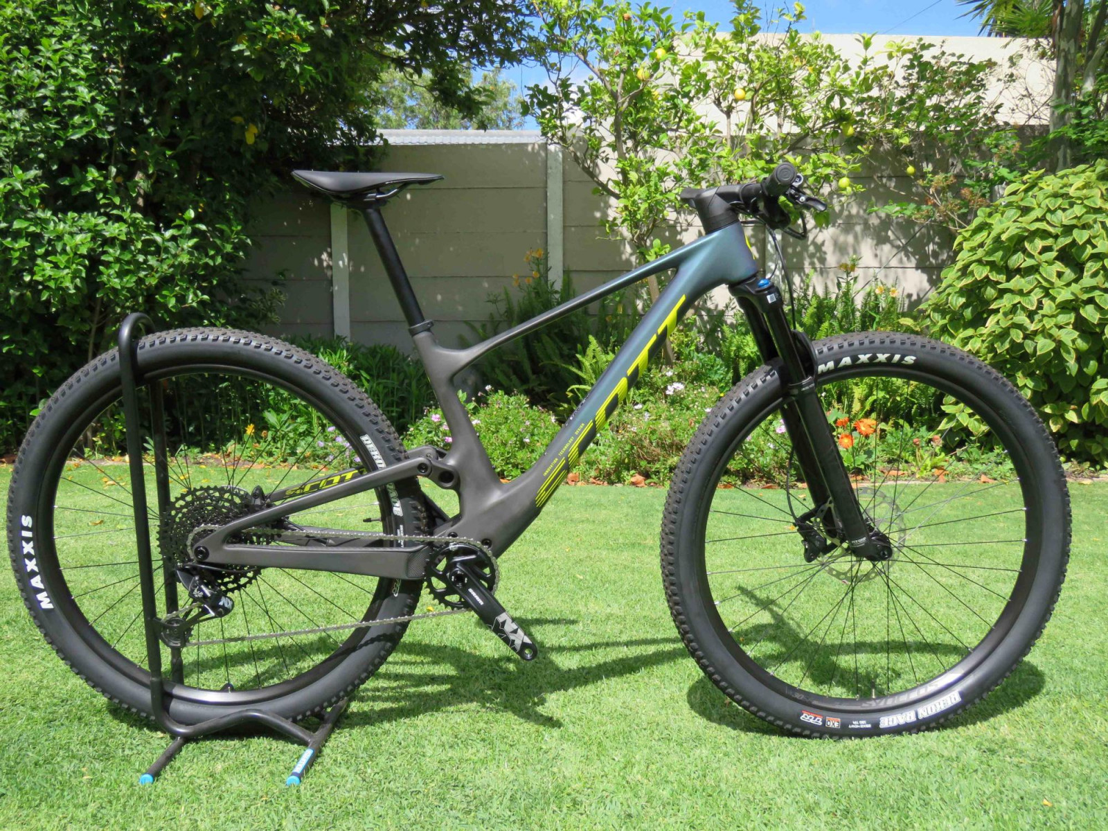 Scott 930 2023 Dual Suspension Mountain Bikes Bike Hub scott-930-2023-dual-suspension-mountain-bikes-bike-hub
