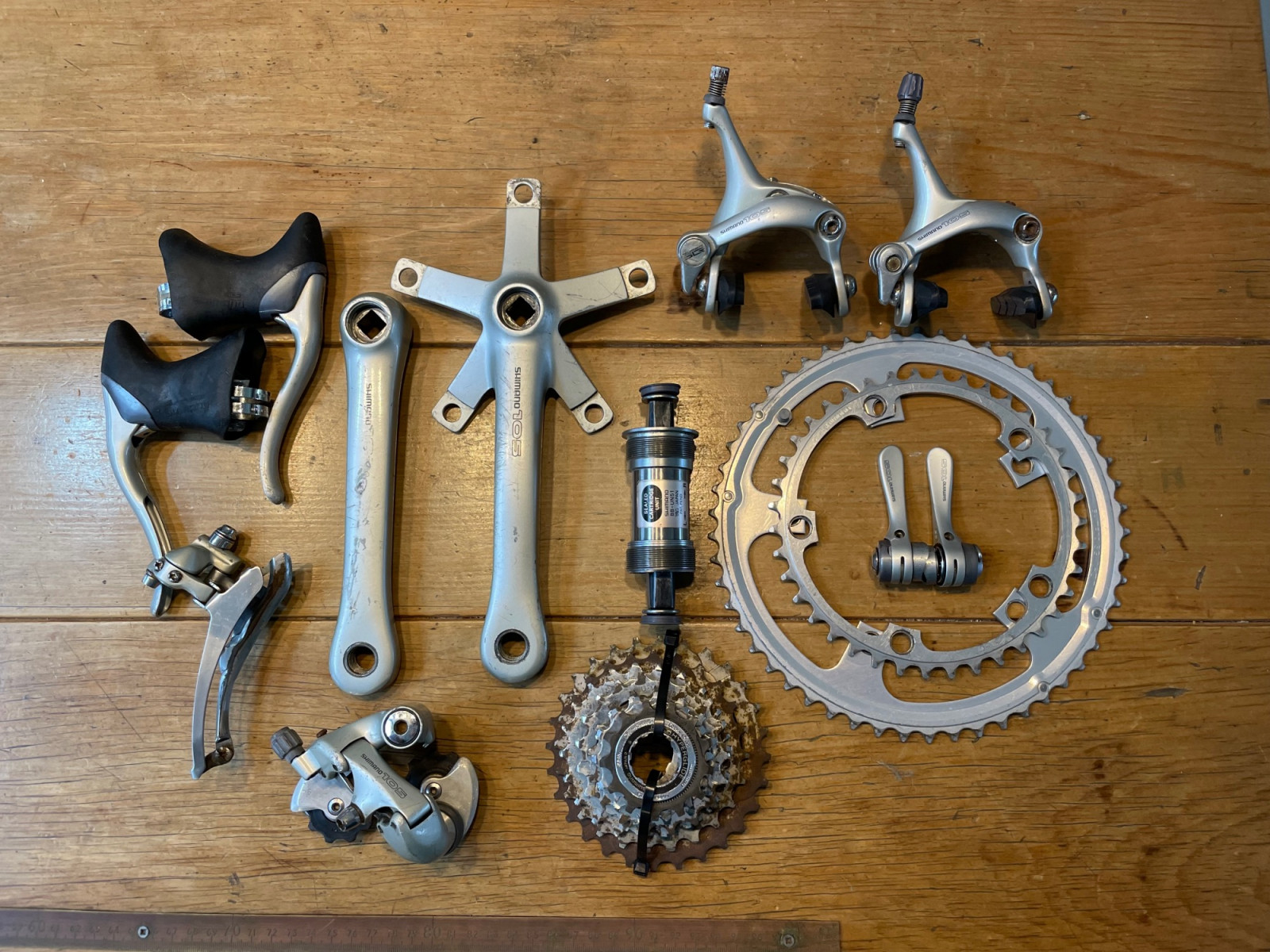 Shimano 105, 8spd. | Complete Groupsets | Bike Hub