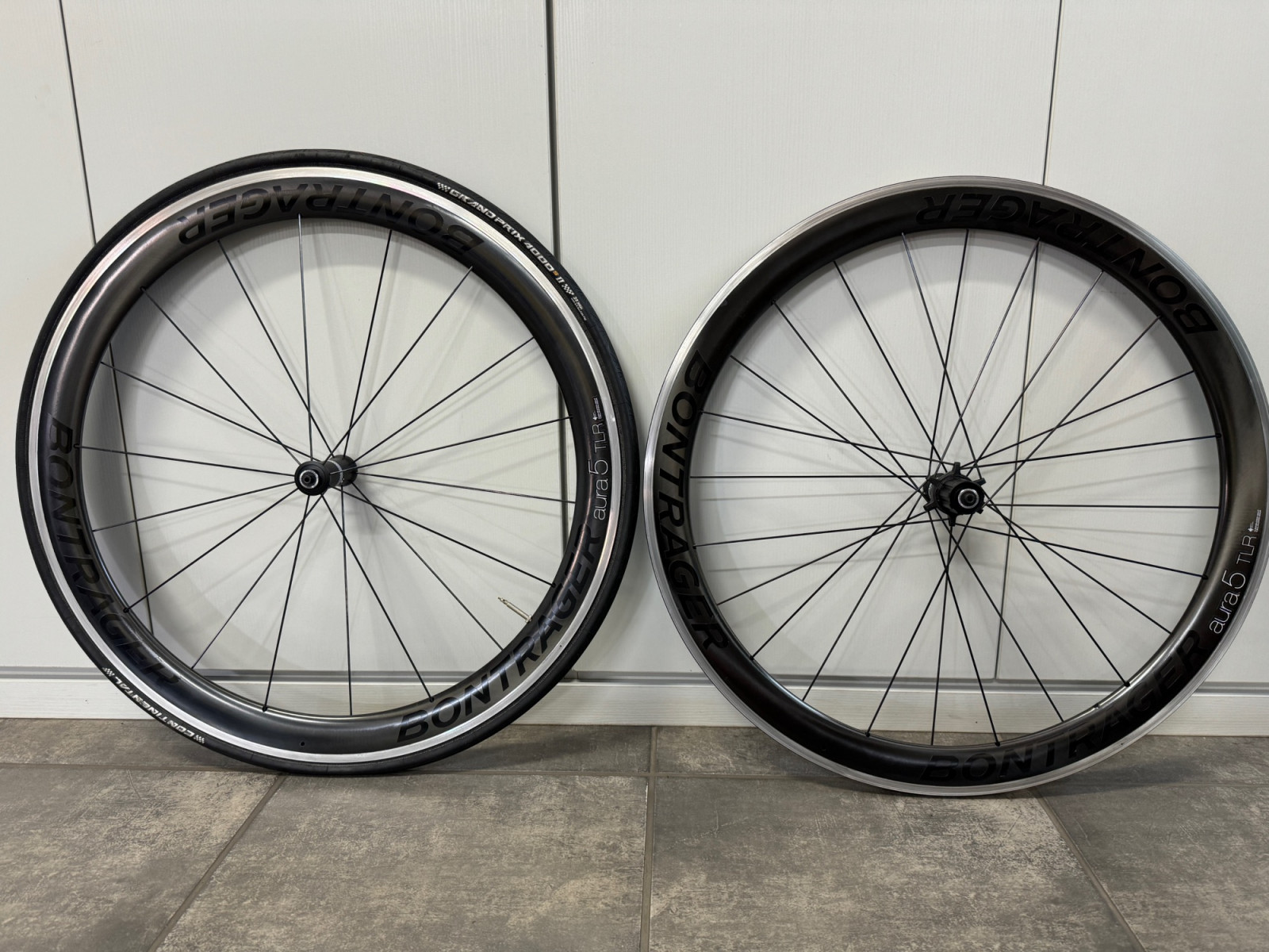 Bontrager Aura 5 TLR Wheel set 50mm | Road Bike Wheels | Bike Hub
