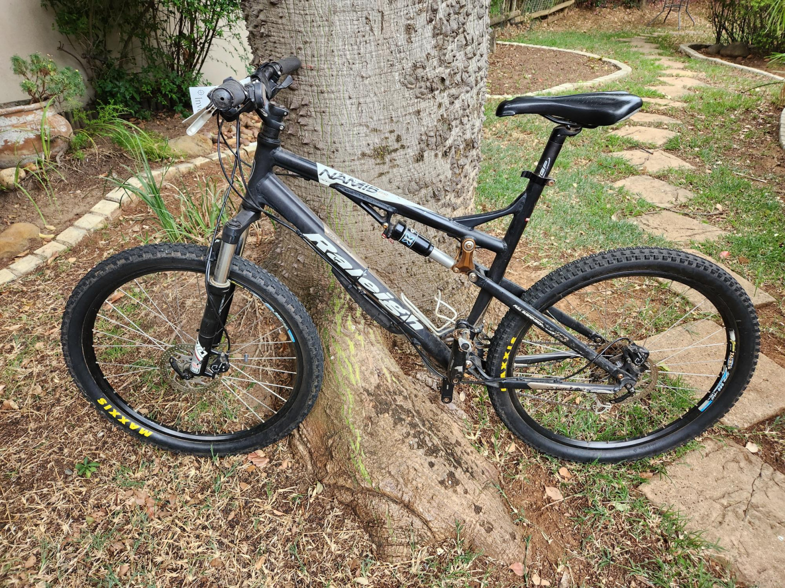 RALEIGH NAMIB FS Dual Suspension Mountain Bikes Bike Hub