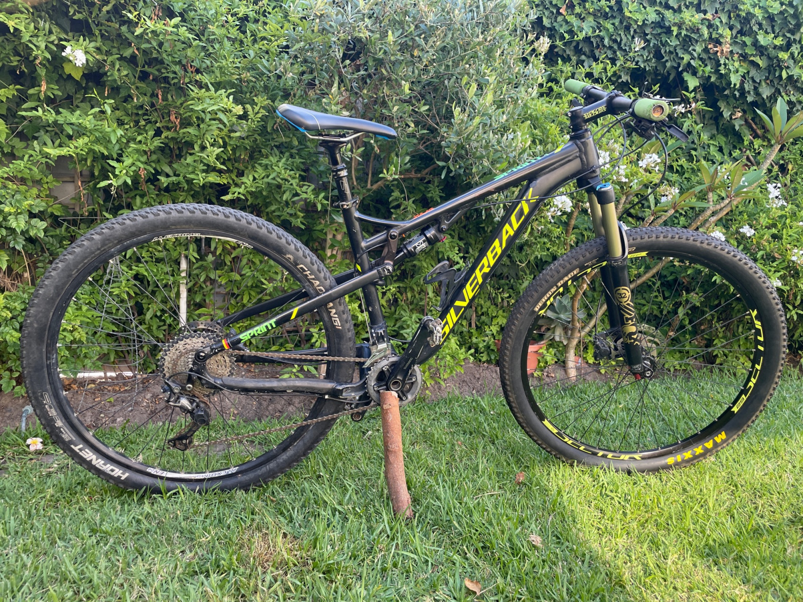 Silverback Slider 1 Dual Suspension Mountain Bikes Bike Hub