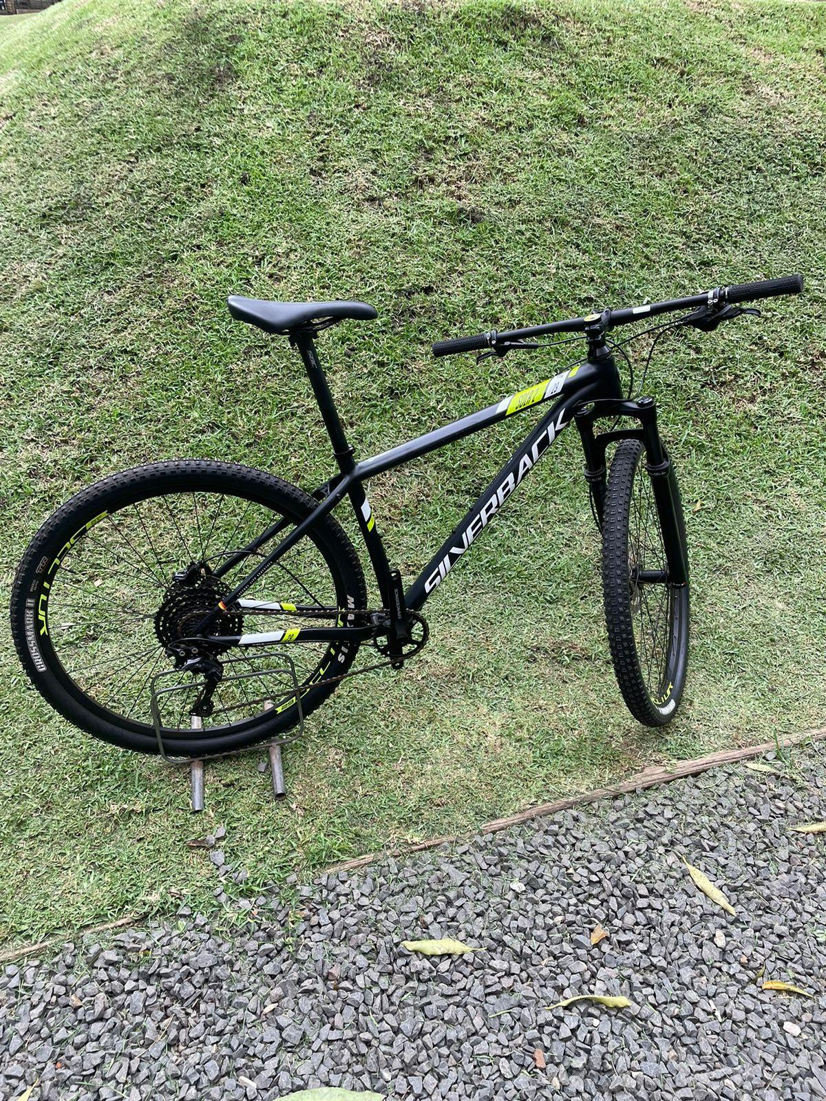 silverback sola 2 price