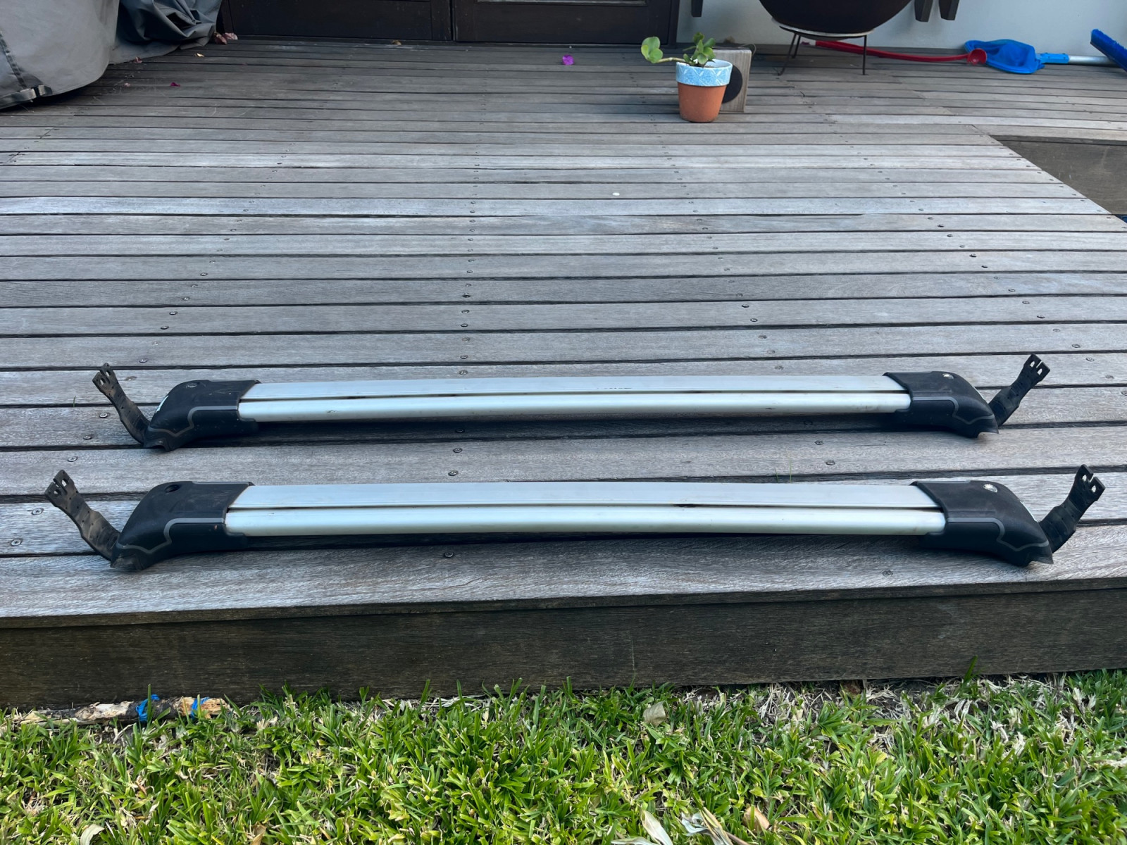 Thule wing bars Bike Racks Bike Hub