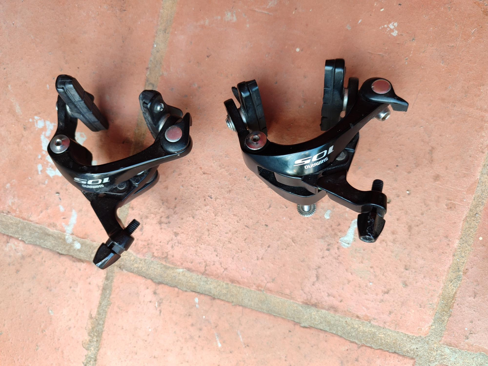Shimano 105 V brake Set | Road Bike Brakes | Bike Hub