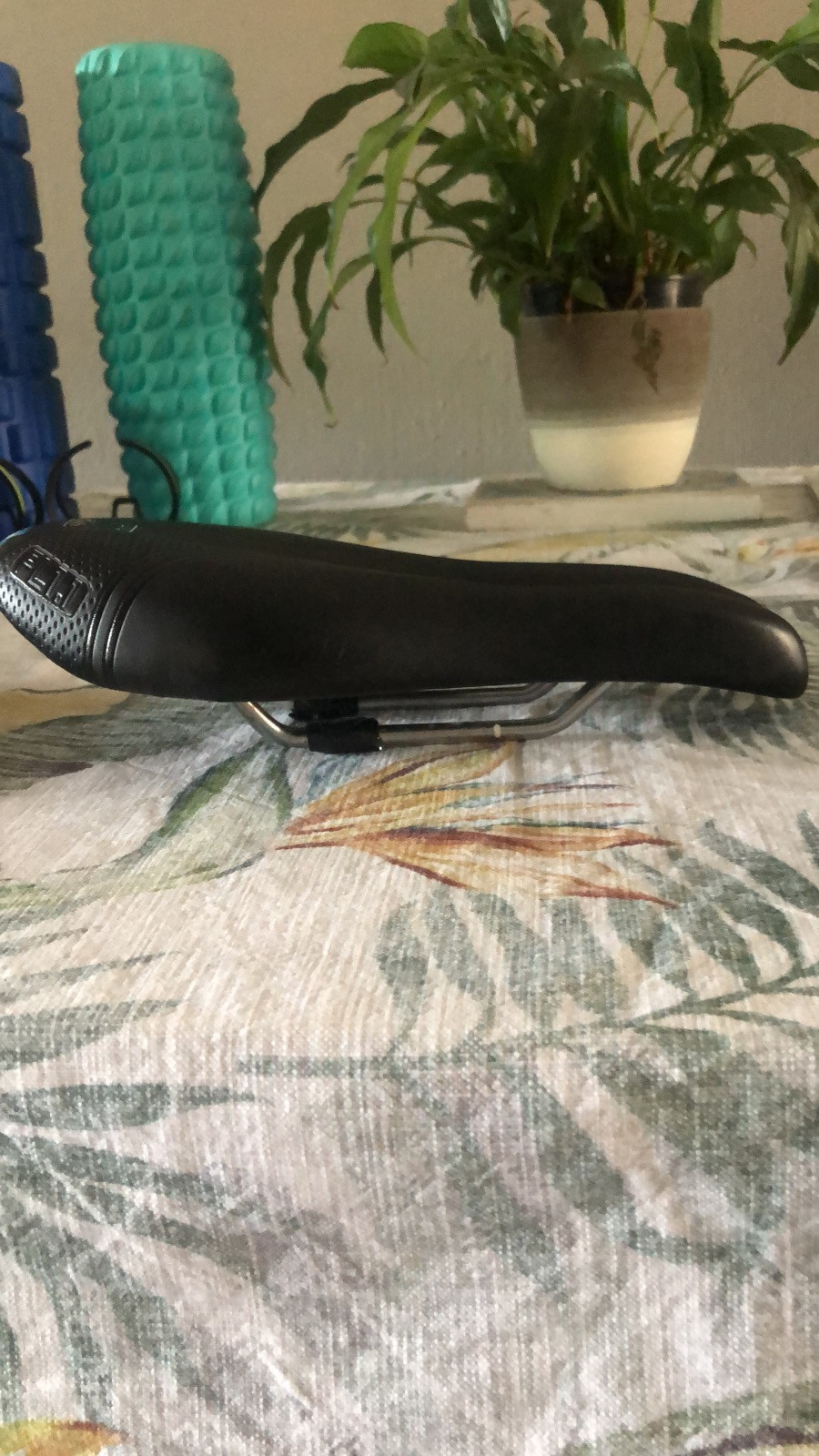 ISM PL1.1 Road bike saddle Saddles Bike Hub