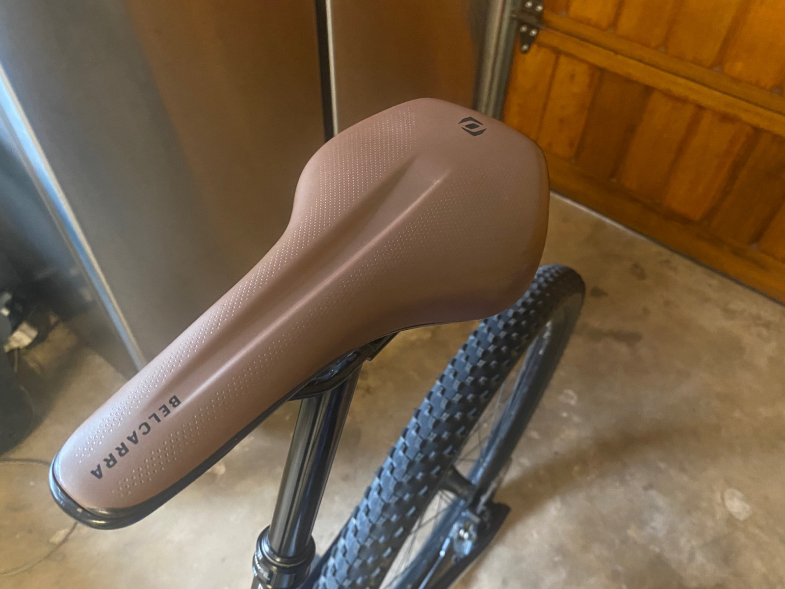 tan belcarra saddle Saddles Bike Hub