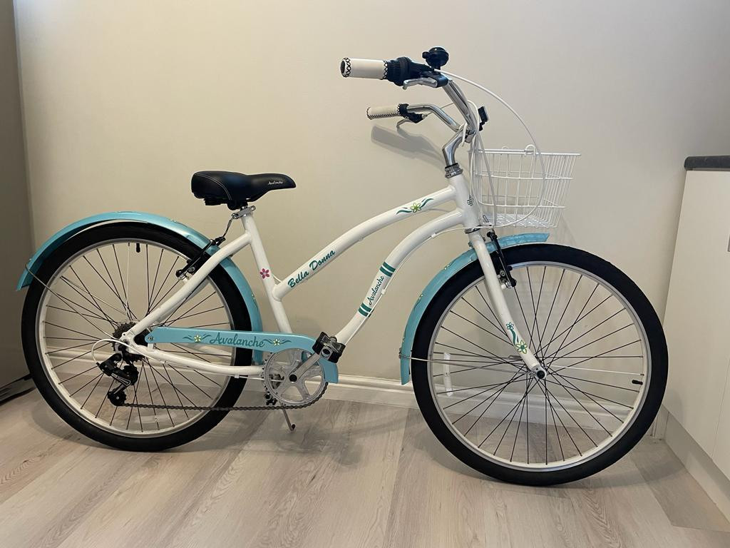 Avalanche Bella Donna (Medium) Commuter Bikes Bike Hub