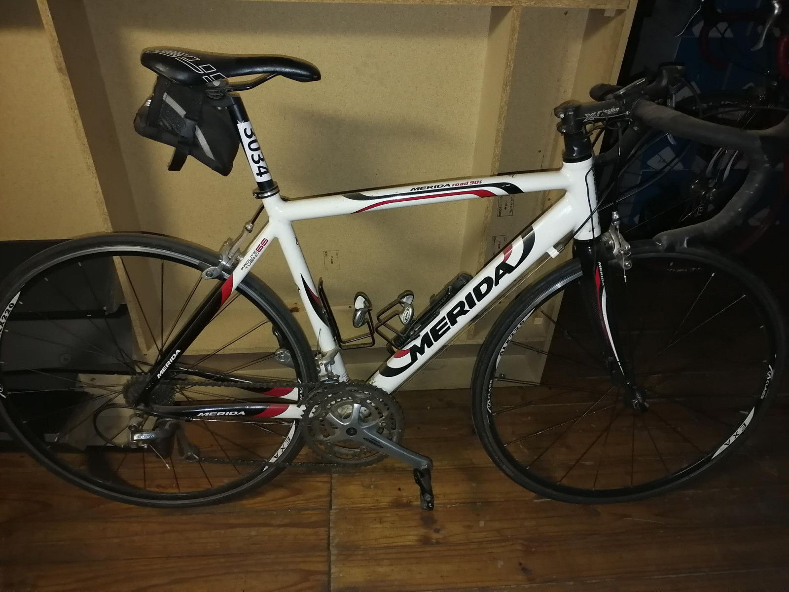 Merida 901 Road Bicycle | Road Bikes | Bike Hub