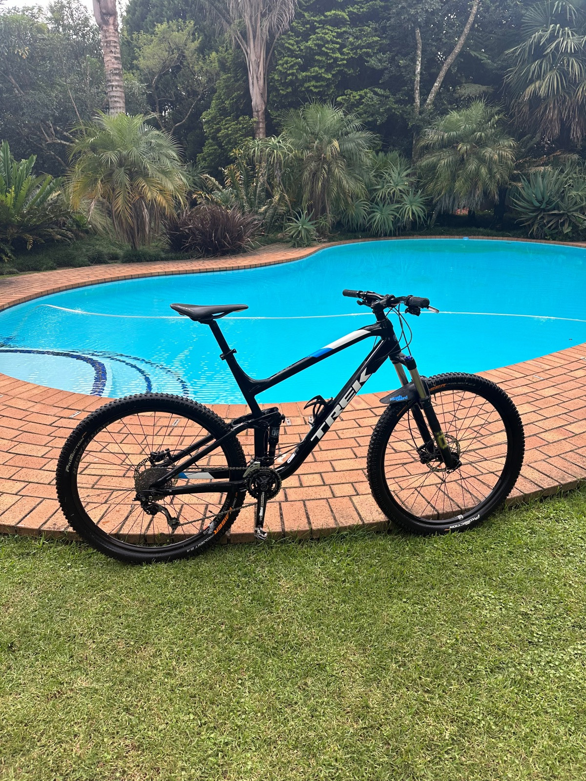Trek Fuel XL in very good condition Dual Suspension Mountain Bikes Bike Hub