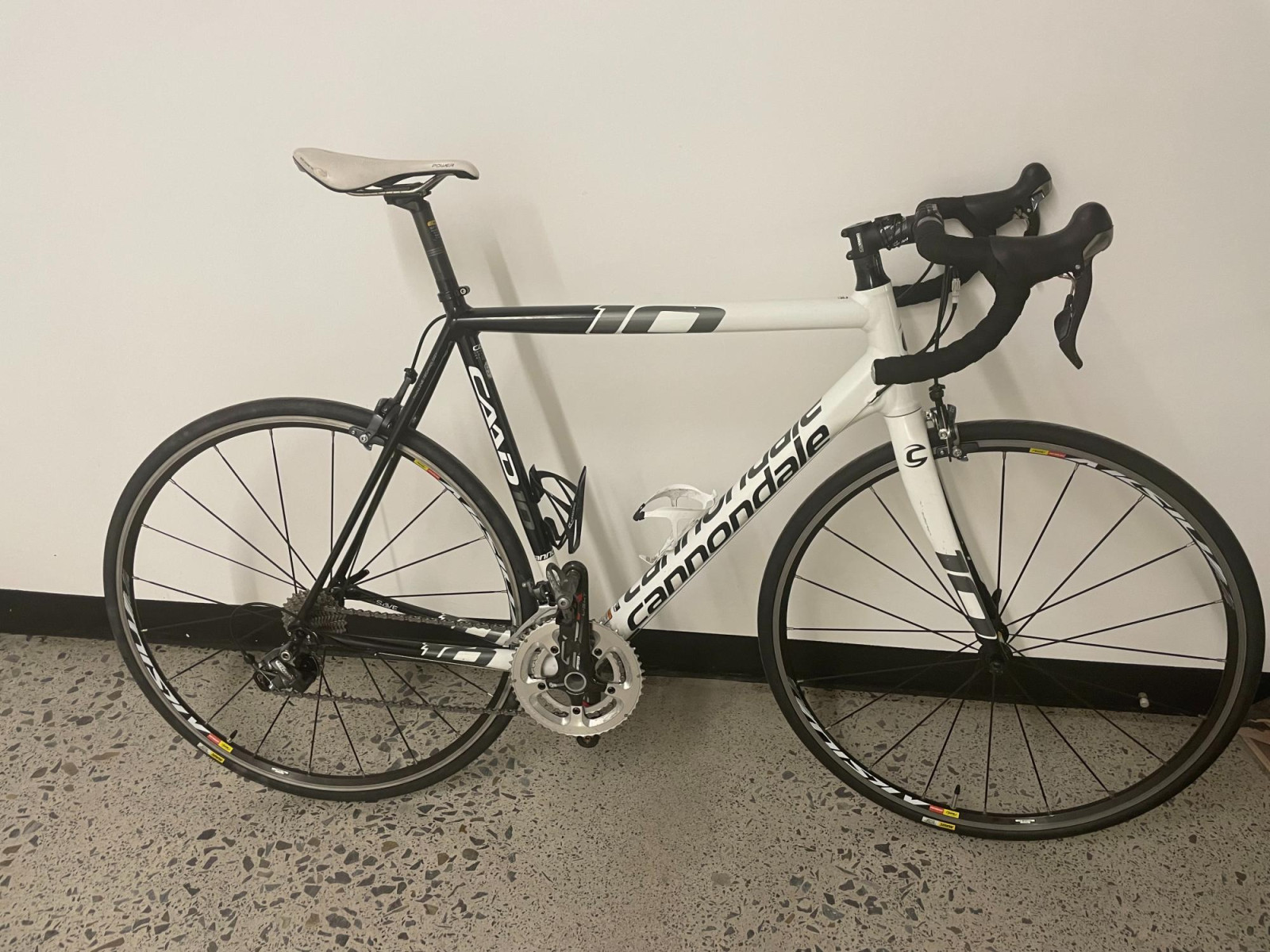Wheel Cannondale Caad10 Ultegra 2013 Cannondale CAAD-10