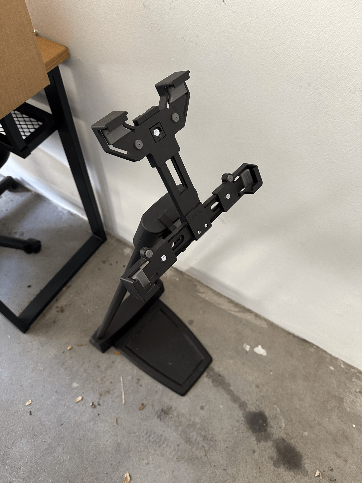 Tacx Stand For Tablets Indoor Trainers & Accessories Bike Hub