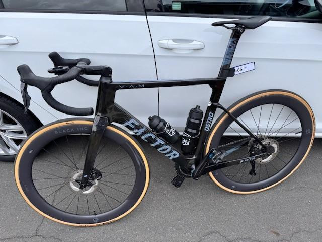 自転車本体 FACTOR OSTRO VAM 56 dt-swiss1400 11s di2 Factor Ostro Vam (size 56) | Road Bikes | Bike Hub