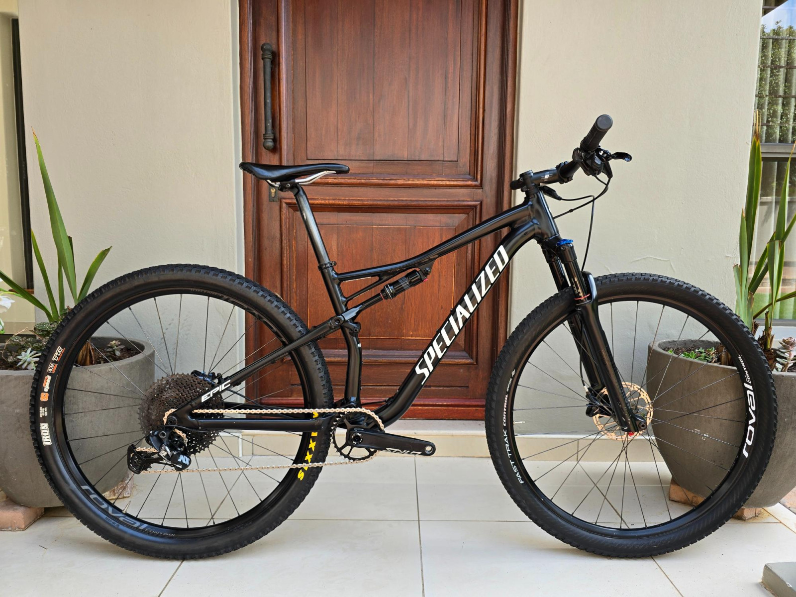 specialized epic m4 full suspension