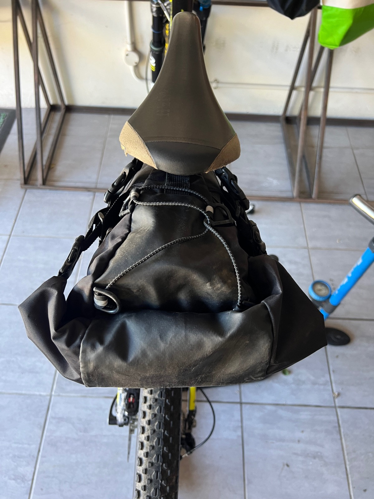 Giant saddle bag Saddle Bags & Onbike Storage Bike Hub