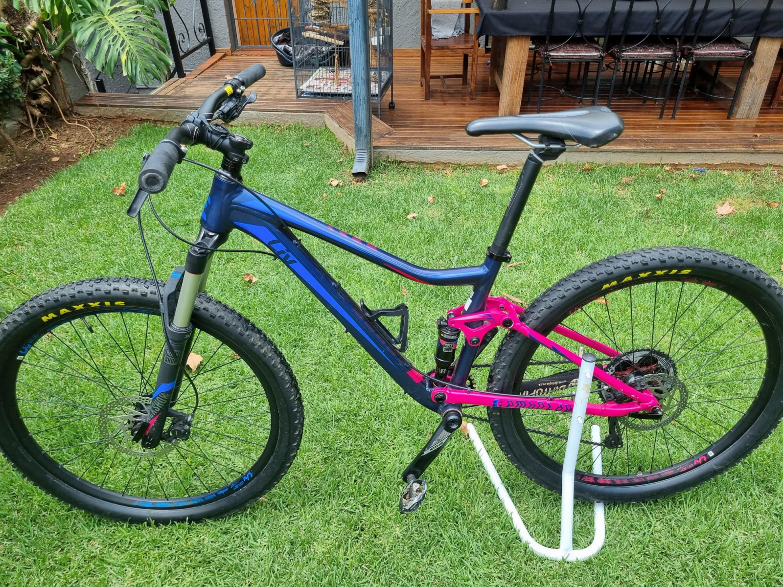 Giant liv | Dual Suspension Mountain Bikes | Bike Hub